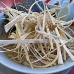 ラーメン山岡家 - 白髪ねぎ乗せたらこんな感じ