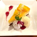 Cafe B+ - マンゴ－ムースケーキ