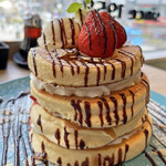 高木珈琲 - イチゴとミックスベリーのパンケーキ