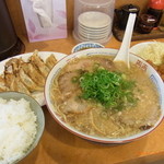 ゑびす屋 - からあげセットのラーメン大ライス大と餃子２人前