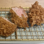 嬉嬉豚 とんかつ 「君に、揚げる。」(極) - ヒレかつも良き具合