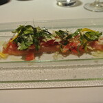 リストランテ カノフィーロ - 軽く炙ったサクラマス　フルーツトマトとベニズワイガニ、山わさび