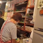 三河屋 - 店内