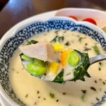 グリーンカレー専門店 メティ - いただきま〜す