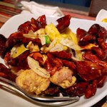 中華バル 池湖 - 朝天唐辛子と鶏肉の炒め物！辛くない！