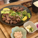 Teppan Nikushokudou Hibi - ミックスステーキランチ（プライム牛ロー1/3、サガリ肉）250g 