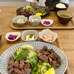 Teppan Nikushokudou Hibi - ミックスステーキランチ（プライム牛ロー1/3、サガリ肉）250g 