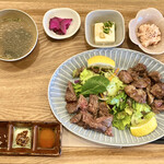 Teppan Nikushokudou Hibi - ミックスステーキランチ（プライム牛ロー1/3、サガリ肉）250g  ※ライス無し