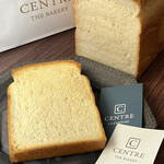 CENTRE THE BAKERY - イギリスパン　972円