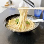 麺処まるは RISE - 貝出汁（塩）＠880円（税込）