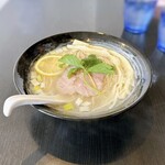麺処まるは RISE - 貝出汁（塩）＠880円（税込）