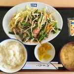 さか本 - ニラレバー定食