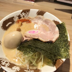 熟成とんこつラーメン専門 一番軒 - 