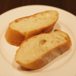 ビストロ石川亭 - ランチセット1480円 のパン