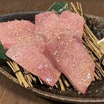 Sumibiyakiniku Katsube - 