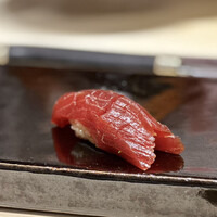 鮨 昇 - 鮪赤身ヅケは柚の香りがします
