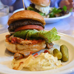 アンティカ オステリア カルネヤ - モツバーガー@税込1,350円