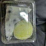 餅工房みやび - 【三角黒豆もち】と、【ピスタチオ大福】❣