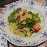 Kicchin Jun - ランチのサラダ