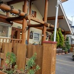 餅工房みやび - 入り口。