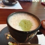 おぐら - 抹茶ラテで余韻を楽しむ。