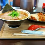 Resutoran Taihou - カレーライス＋ラーメン普通セット