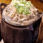 ささがきごぼうとねぎをのせて煮てまーす