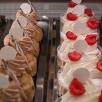 アステリスク - ケーキショーケース