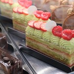 アステリスク - ケーキショーケース