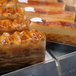 アステリスク - ケーキショーケース