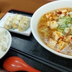 biyoubusampa-kingueriakudarisunakkuko-na- - 麻婆ラーメン定食