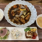 アジアンキッチン 餃子のハナハナ - 酢豚
