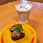 Sushiro - まぐろユッケ(卵黄醤油)とアイスカフェラテ