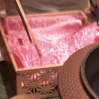 しゃぶしゃぶ･焼肉 嵯峨野 - お店の女の子が調理してくれる！