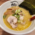 Menya Honoru - 鶏白湯麺