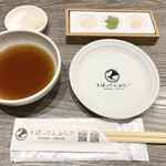 大衆天ぷらtoかすそば風土.はなれ - お皿にもこだわって素敵。