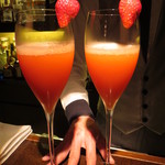 バー クラスター - ヴーヴと、てんにょのほっぺでレオナルド！