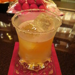 バー クラスター - シュガーのスノースタイルが飲みたくなって作ってもらった「クラシック」、ヘネシーベースですが、他のカクテルと同じで 1000円