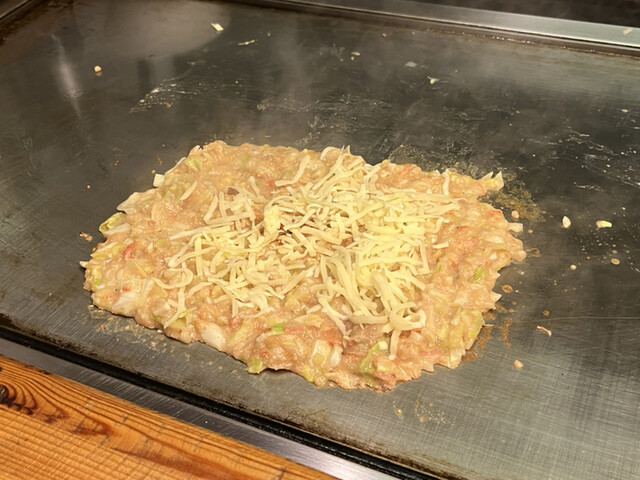 大阪では珍しいもんじゃ焼き』by トシ6017 : 鉄板もんじゃ 歩