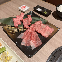 近江うし 焼肉 にくTATSU 青山本店 - 