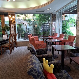 ケーニヒス クローネ_2