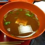 松楓閣 - 赤だし