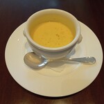 キハチ カフェ - セットのスープ