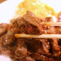 肉のあかい - お肉は食べやすいサイズにカット