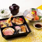 런치 플랜 「꽃 미소(하나에미) 어선」～점심의 조금 사치 일본식 어선～ 개인실 접대