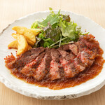 Special Beef Steak with Grated Onion and Apple Sauce