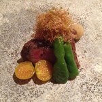 六雁 - ★9　肉料理　石垣牛の炭火焼　甘長唐辛子　ほおづき