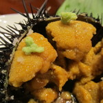 亀喜寿司 - 雲丹は塩と山葵で　まいう！