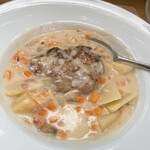 飛行船スタイル 南條 - ハンバーグが埋まっている