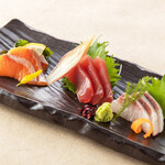 Assortment of three special sashimi dishes